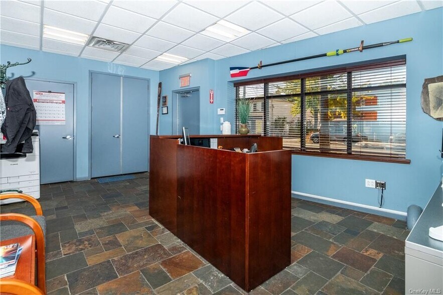 More Photos Of 412 City Island Ave, Bronx Warehouse For Sale