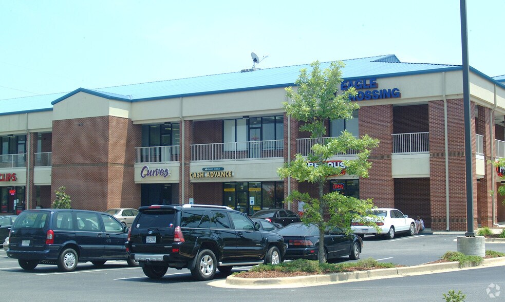 More Photos Of 1907 S College St, Auburn Storefront Retail Office For Lease