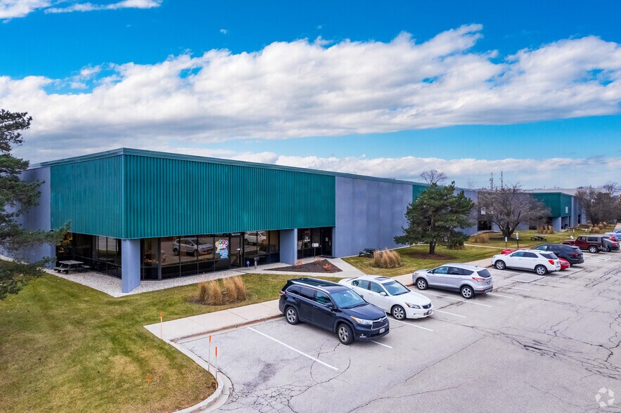 Primary Photo Of N56W13525-N56W13605 Silver Spring Dr, Menomonee Falls Manufacturing For Lease