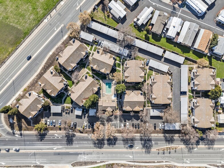 More Photos Of 3101 Buchanan Rd, Antioch Apartments For Sale
