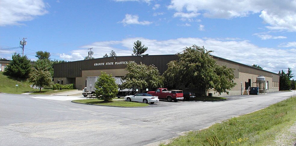 More Photos Of 15-17 Tinker Ave, Londonderry Warehouse For Lease