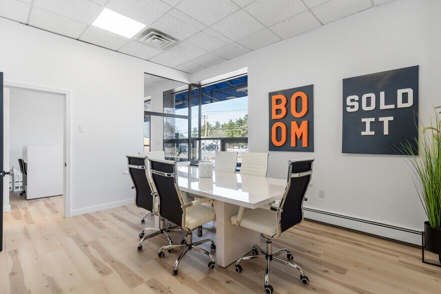 More Photos Of 395 Sabattus St, Lewiston General Retail For Sale