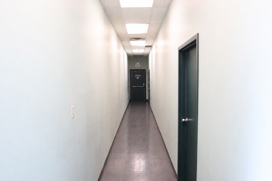 More Photos Of 2120 Eglinton Ave W, Toronto Office For Lease