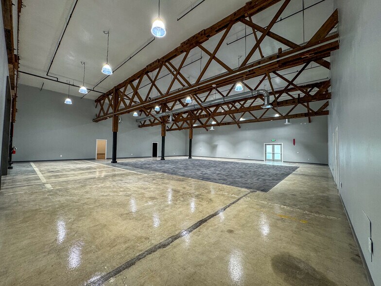 More Photos Of 90 S Garnet St, Tooele Warehouse For Lease