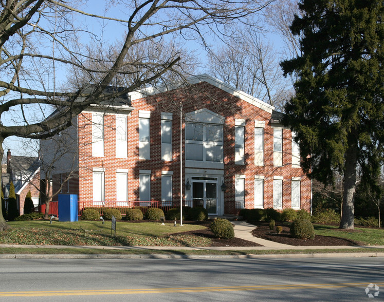 Primary Photo Of 2215 E Market St, York Office For Lease