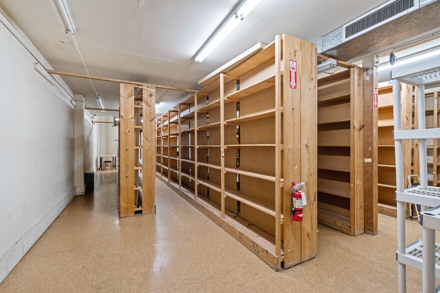 More Photos Of 2829 Mission St, San Francisco Storefront For Lease