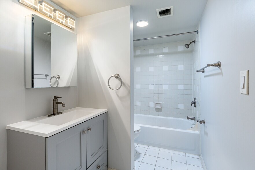 More Photos Of 220-222 Church St, Philadelphia Apartments For Sale