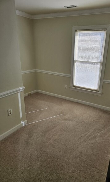 More Photos Of 3051-3057 S Church St, Burlington Office For Sale