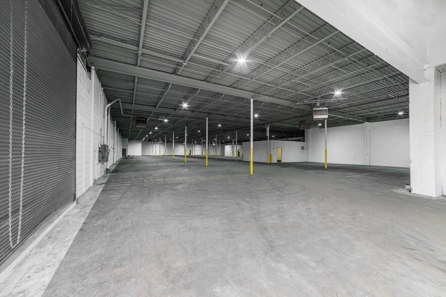 More Photos Of 799 E 73rd St, Cleveland Warehouse For Lease