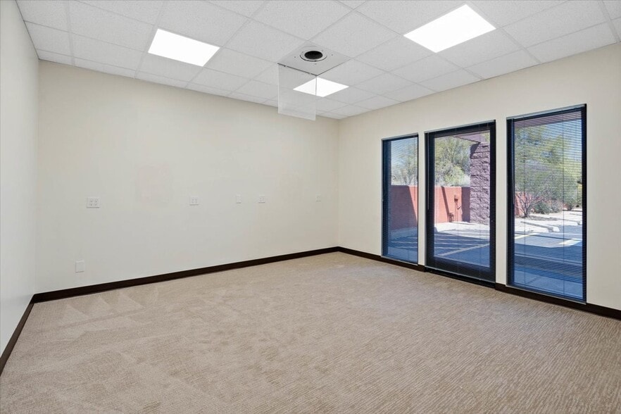 More Photos Of 7530 E Nonchalant Ave, Carefree Medical For Sale