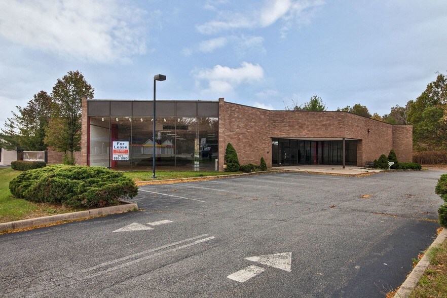 More Photos Of 265 Route 10, Whippany Freestanding For Lease