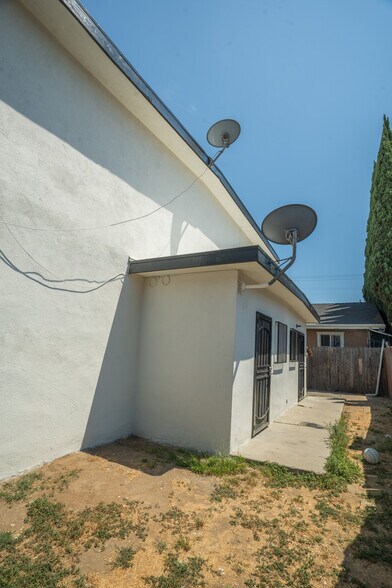 More Photos Of 615 Cerritos Ave, Long Beach Apartments For Sale