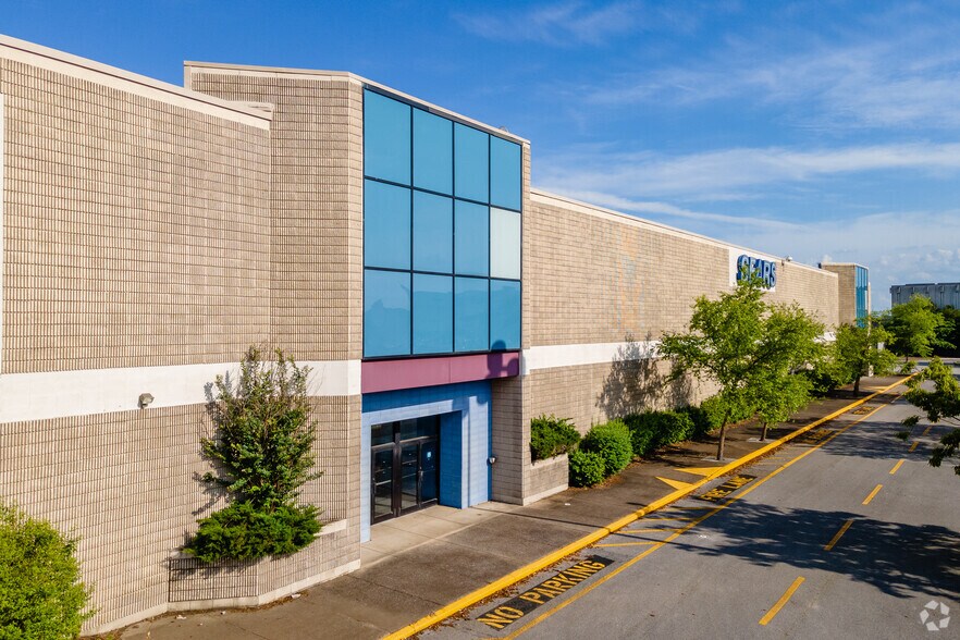 More Photos Of 1000 Rivergate Pkwy, Goodlettsville Department Store For Sale