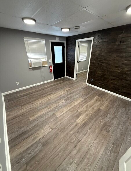 More Photos Of 4437 Tumbleweed Trl, Saint Charles Self Storage For Lease