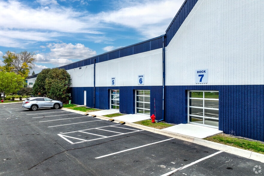 More Photos Of 7500-7540 Golden Triangle Dr, Eden Prairie Warehouse For Lease
