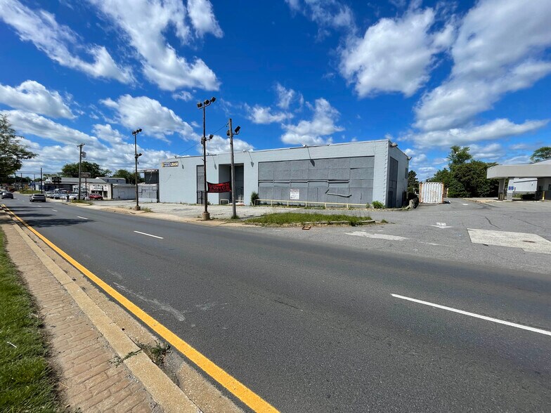 More Photos Of 5808-5812 Ritchie Highway, Baltimore Auto Repair For Sale