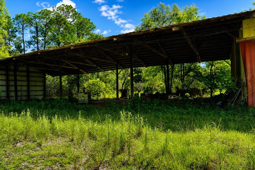 More Photos Of 103 Container rd, Starke Flex For Sale