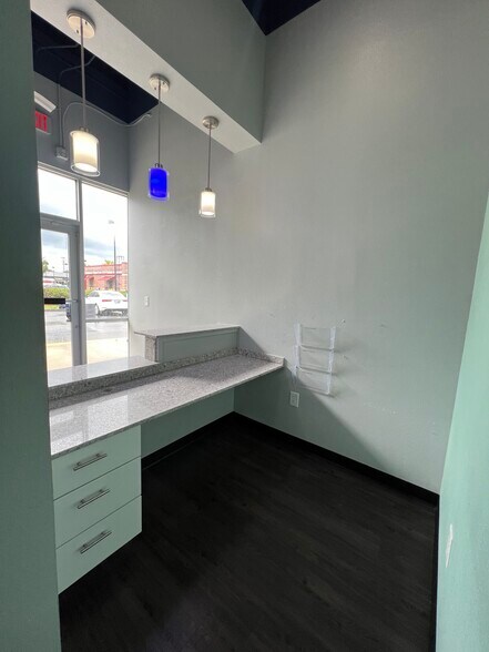 More Photos Of 150-300 W Lake Mary Blvd, Sanford Unknown For Lease