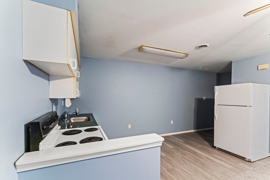 More Photos Of 105 S McDonald St, Mc Donald Office Residential For Sale