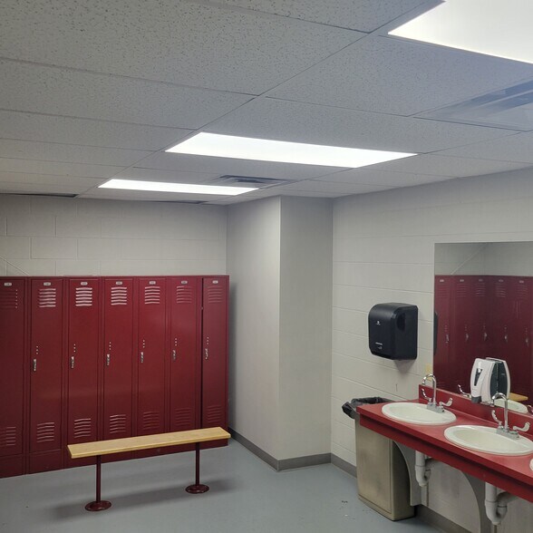 3055 Shirley Dr, Jackson, MI 49201 Freestanding For Sale