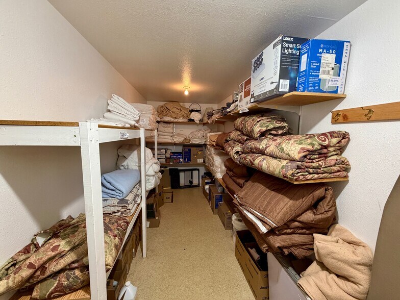 More Photos Of 1150 N Main St, Deer Lodge Hotel For Sale