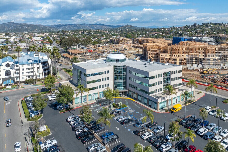 More Photos Of 488 E Valley Pky, Escondido Medical For Lease