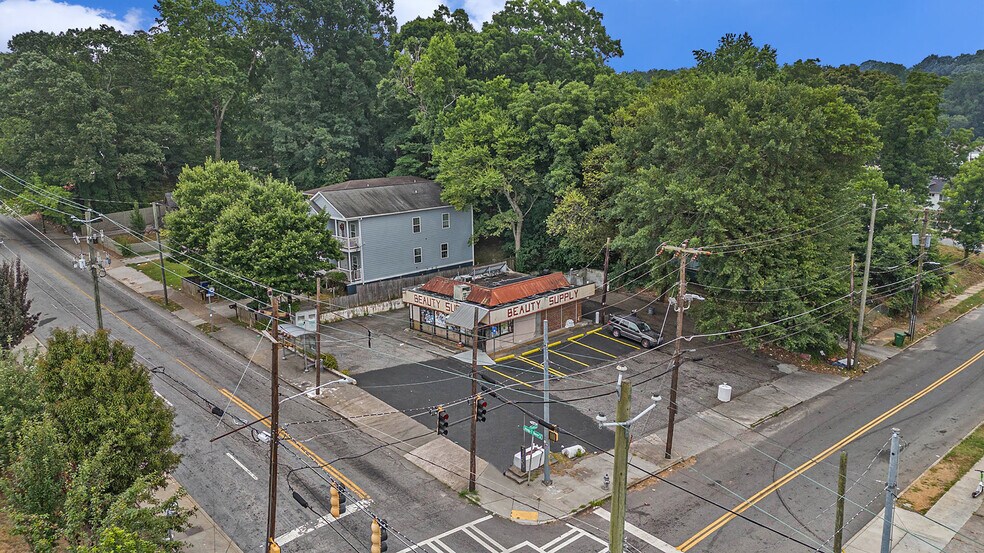 More Photos Of 1206 Joseph E Boone Blvd NW, Atlanta Freestanding For Sale