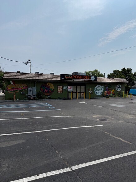 Primary Photo Of 3266 Merrick Rd, Wantagh Restaurant For Lease