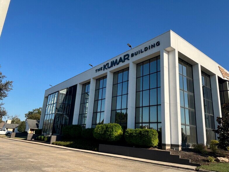 More Photos Of 3029 S Sherwood Forest Blvd, Baton Rouge Office For Sale