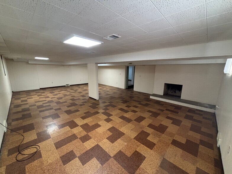 More Photos Of 2901 Mt Royal Blvd, Glenshaw Office For Lease