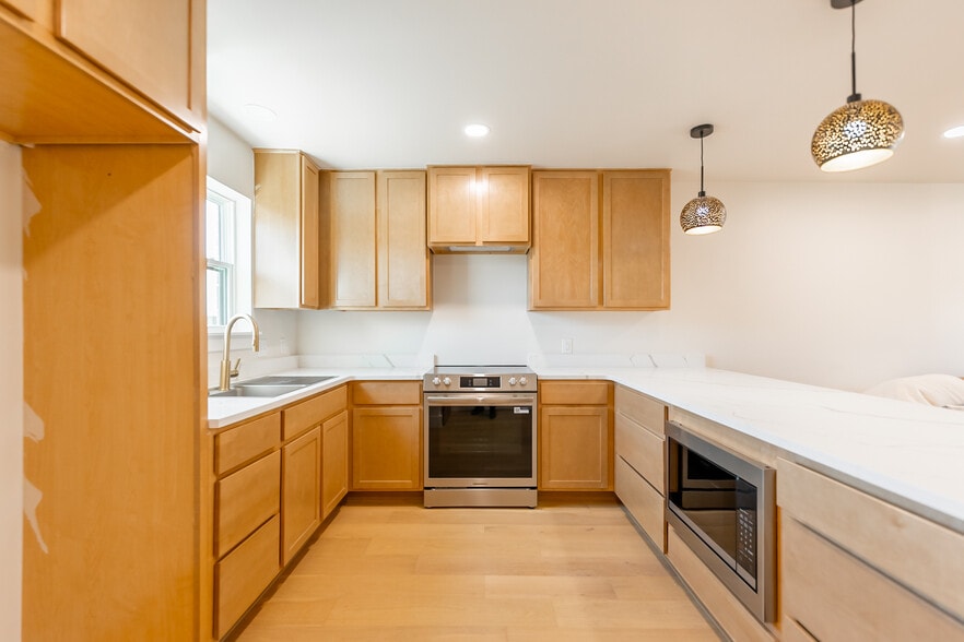 More Photos Of 701 W Highpoint Dr, Stillwater Apartments For Sale