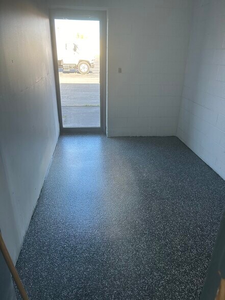 More Photos Of 2 Main St, Depew Refrigeration Cold Storage For Lease