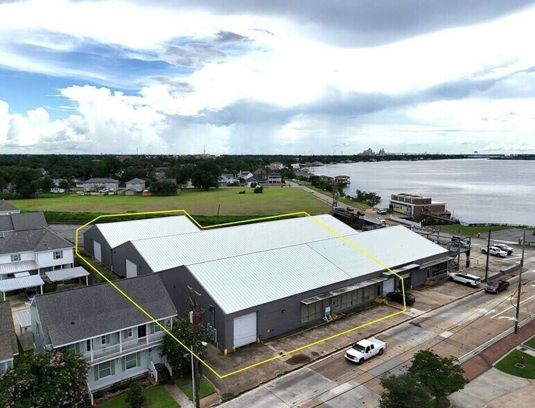More Photos Of 1201 Lakeshore Dr, Lake Charles Distribution For Lease