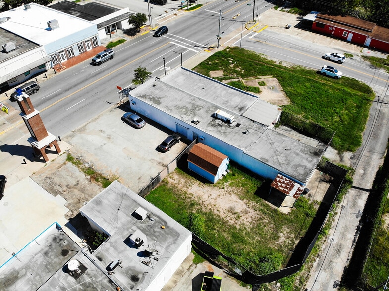 More Photos Of 905 W Main St, La Porte Warehouse For Sale