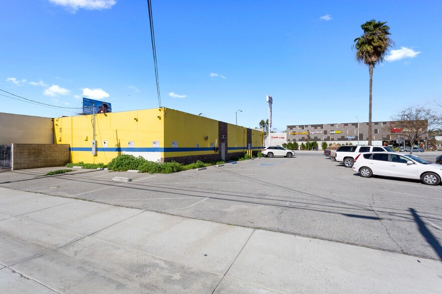 More Photos Of 4816-4820 Firestone Blvd, South Gate Restaurant For Lease