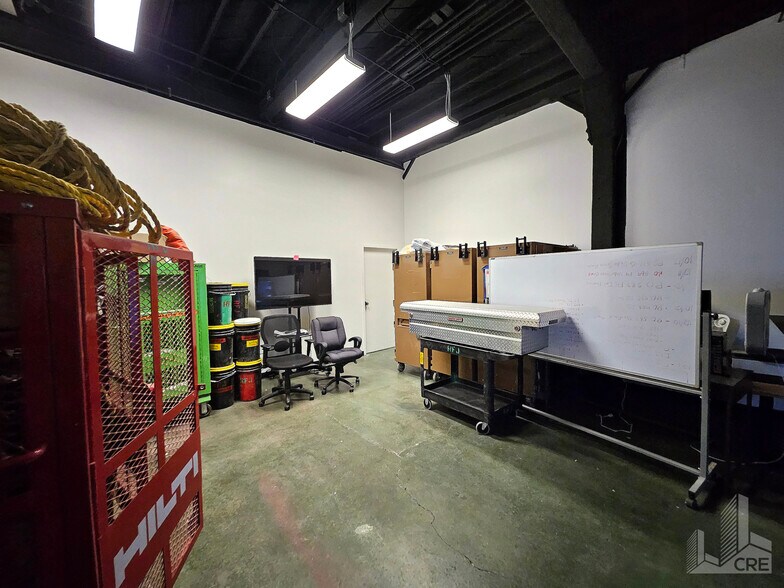 More Photos Of 930 Innes Ave, San Francisco Research And Development For Lease