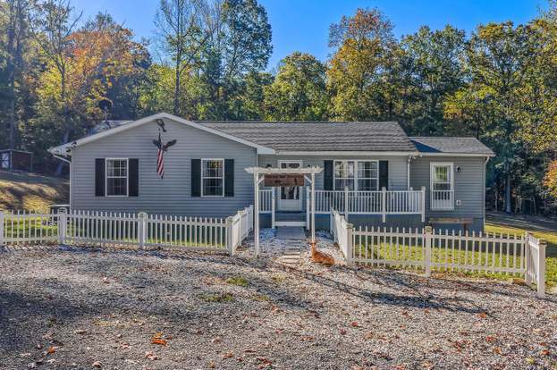 Primary Photo Of 685 Henry W Miller Blvd, Paw Paw General Retail For Sale