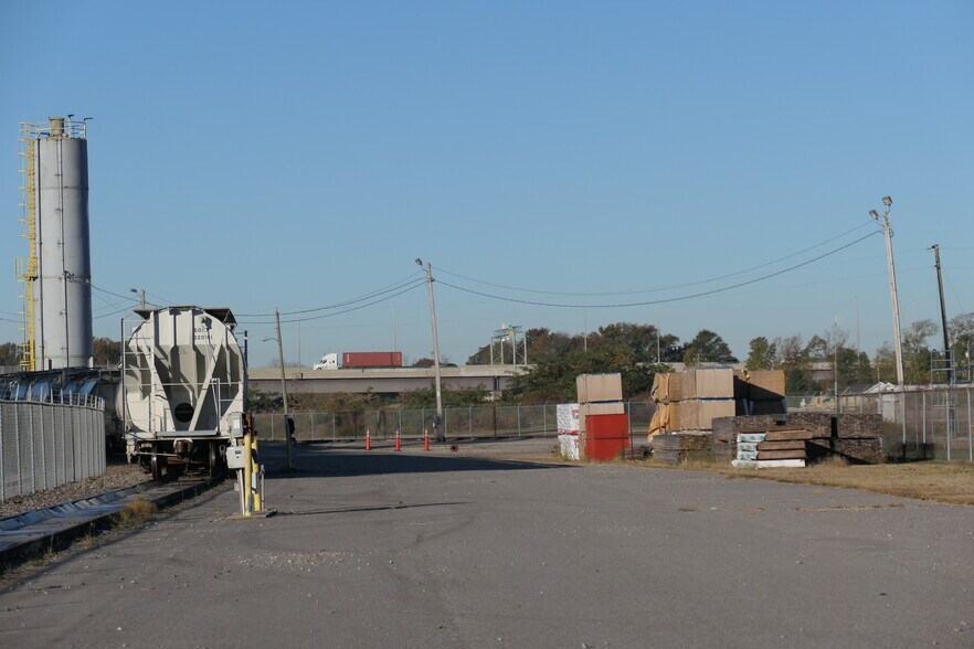 More Photos Of 800 Constitution Ave, Portsmouth Land For Lease