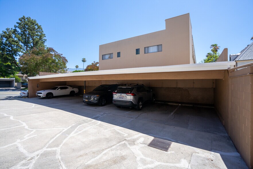 More Photos Of 200 S Madison Ave, Pasadena Apartments For Sale