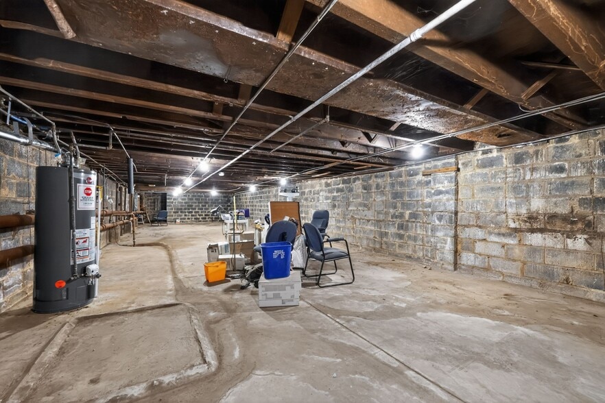 More Photos Of 3150 Willits Rd, Philadelphia Storefront Retail Office For Sale