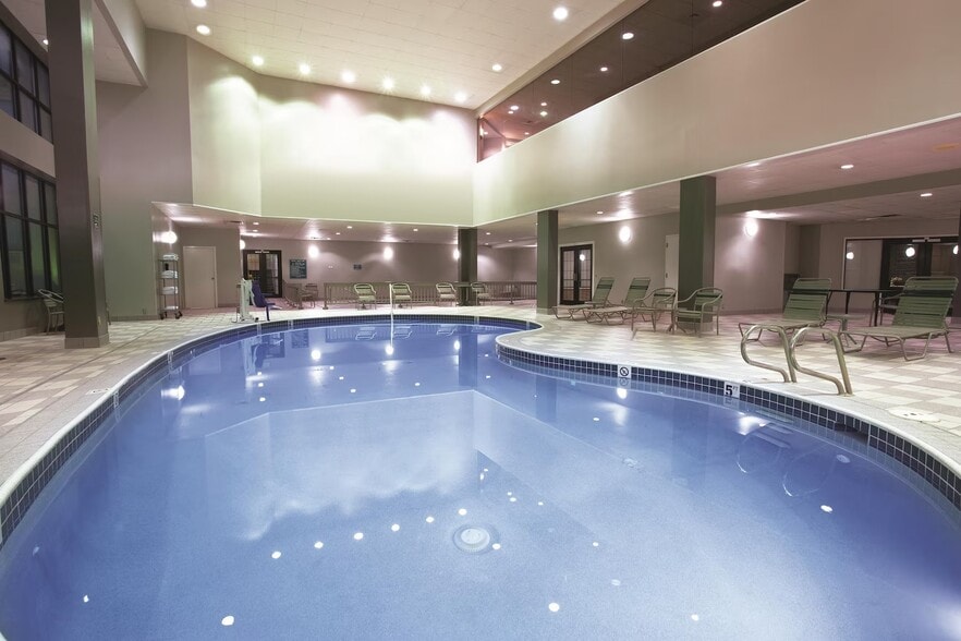 More Photos Of 9009 E Arapahoe Rd, Greenwood Village Hotel For Sale