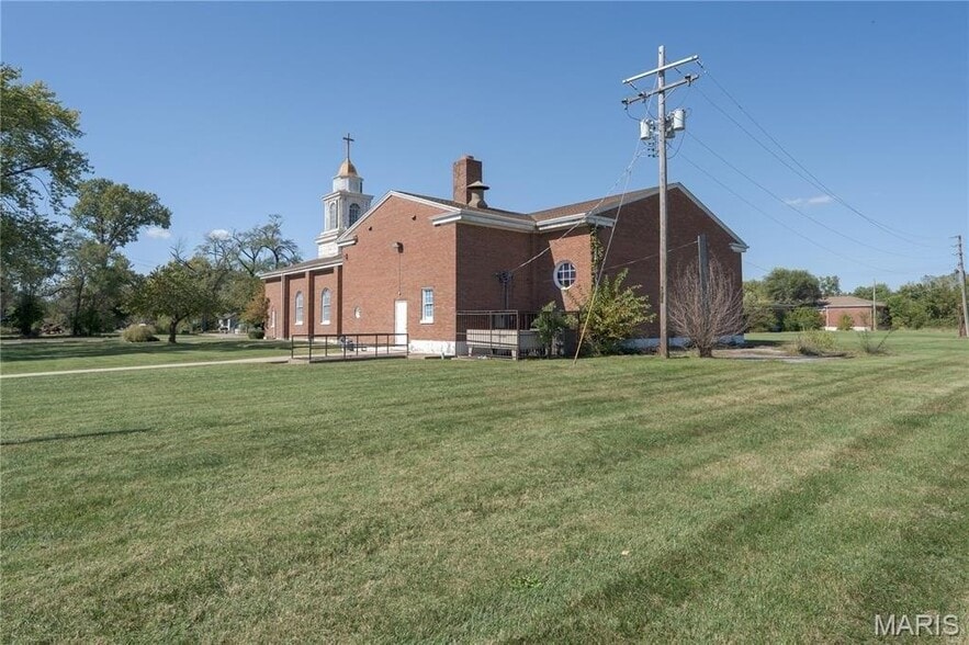 More Photos Of 1340 N 58th St, East Saint Louis Religious Facility For Sale