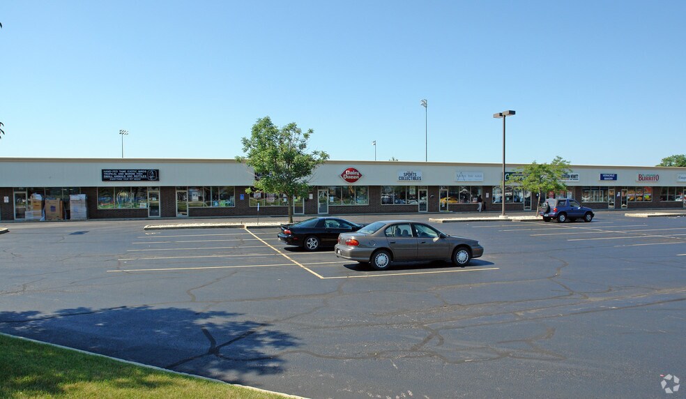 Primary Photo Of 35 Berkshire Dr, Crystal Lake Storefront Retail Office For Lease