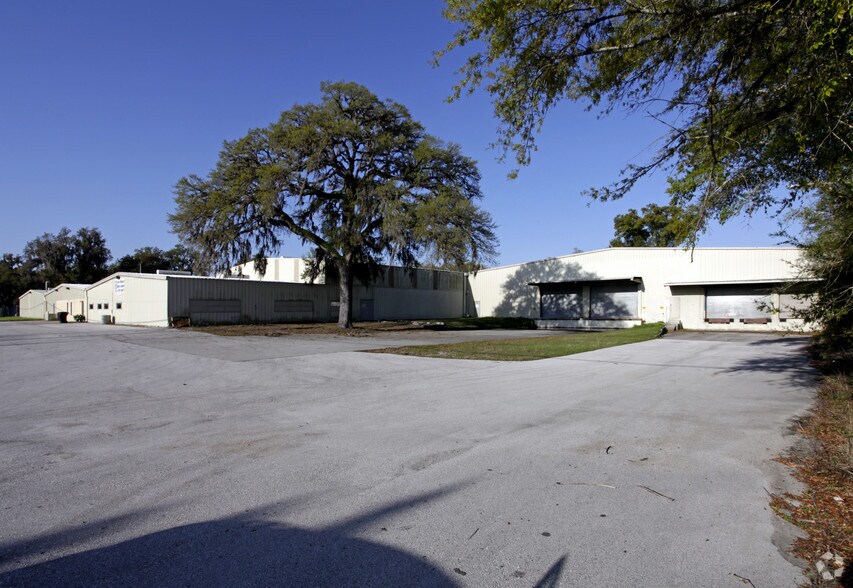 More Photos Of 2600 Industrial St, Leesburg Manufacturing For Lease