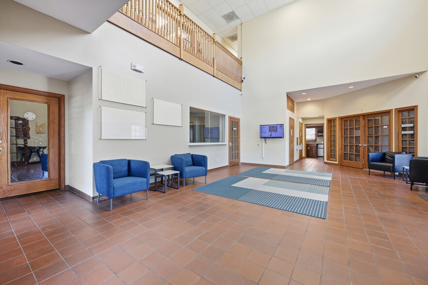 More Photos Of 1734 Kingsley Ave, Orange Park Office For Sale