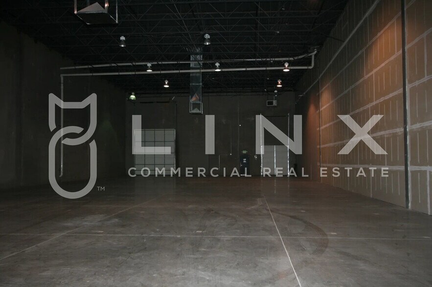 More Photos Of 1076 E Commerce St, Saint George Warehouse For Lease