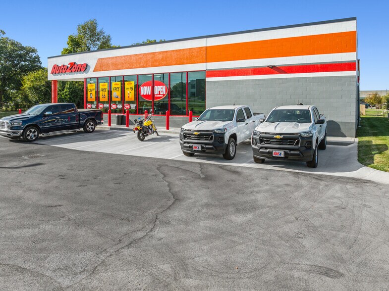 More Photos Of 2926 US 52, West Lafayette Storefront For Sale