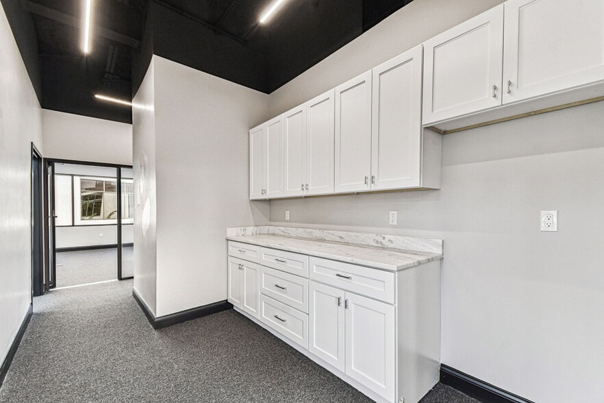 More Photos Of 3804 Gunn Hwy, Tampa Medical For Sale