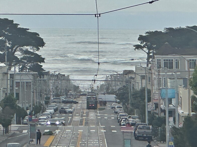 More Photos Of 1927-1929 Taraval St, San Francisco Apartments For Lease