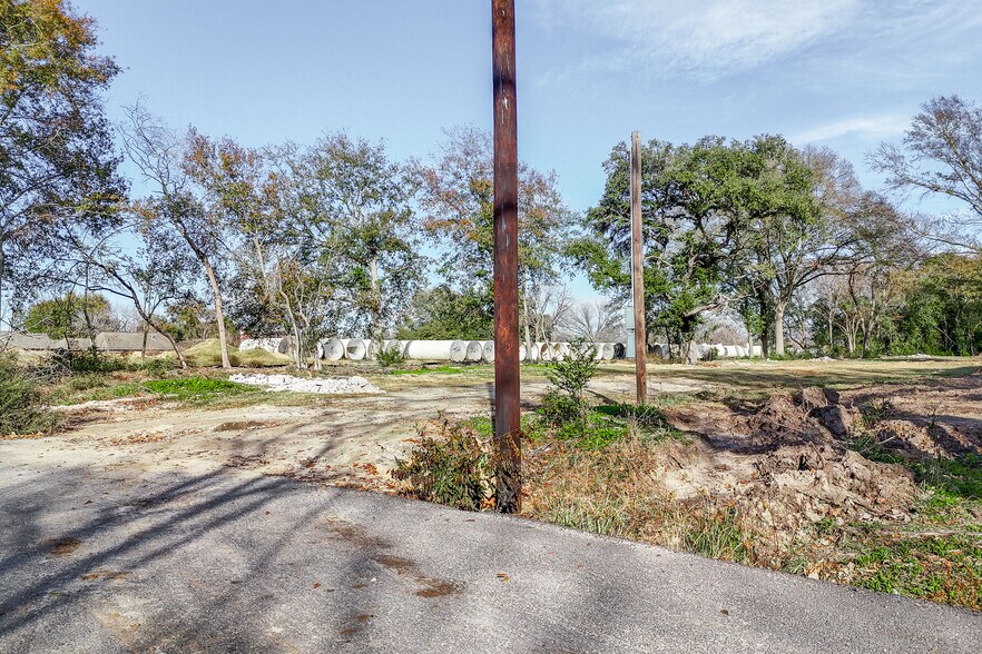 More Photos Of 9722 Willow St, Houston Land For Sale